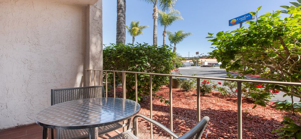 Welcome To Comfort Inn Escondido