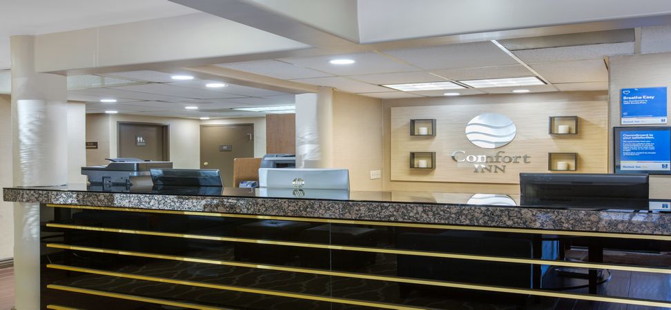 Welcome To Comfort Inn Escondido